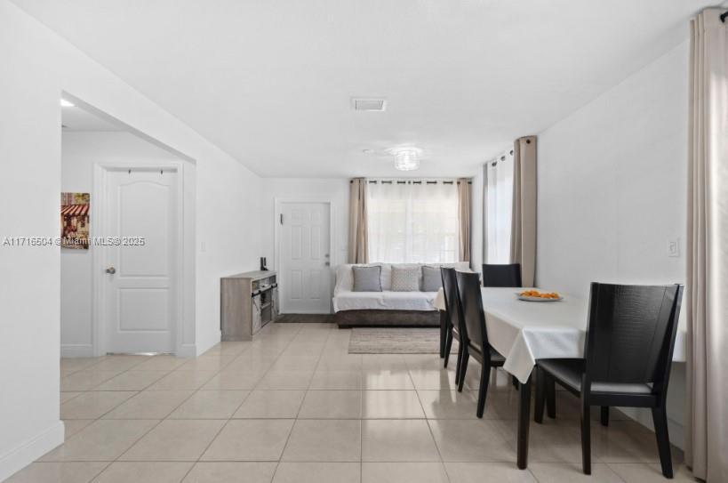 Picture of 701 NE 6Th St, Hallandale Beach FL 33009