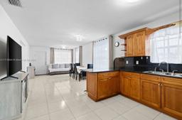 Picture of 701 NE 6Th St, Hallandale Beach, FL 33009