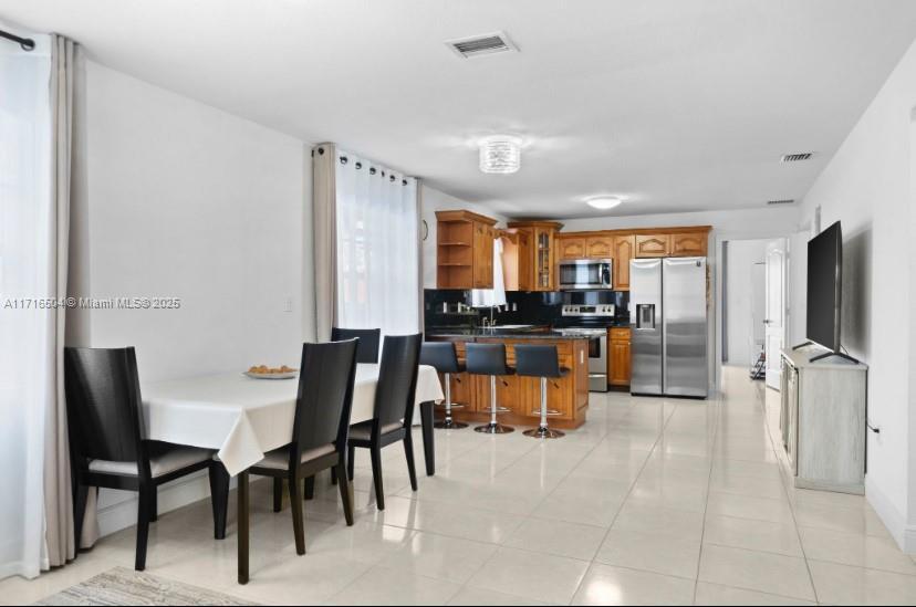 Picture of 701 NE 6Th St, Hallandale Beach FL 33009