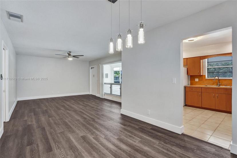 Picture of 540 S Luna # 7, Hollywood FL 33021