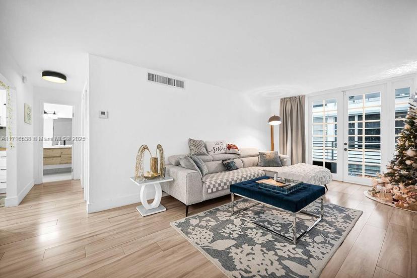 Picture of 1754 Meridian Ave # 303, Miami Beach FL 33139