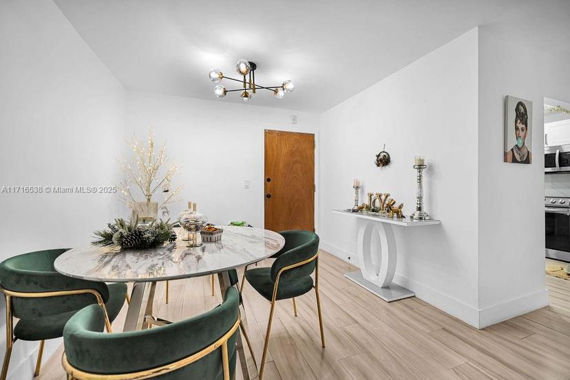 Picture of 1754 Meridian Ave # 303, Miami Beach FL 33139