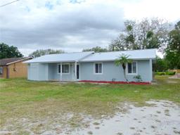 Picture of 738 NW 21St Lane, Okeechobee, FL 34972