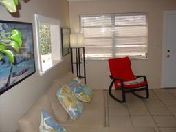Picture of 20327 NE 2Nd Ave # 27, Miami Gardens, FL 33179