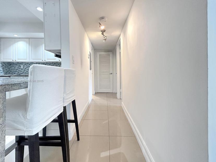 Picture of 1913 S Ocean Dr # 106, Hallandale Beach FL 33009