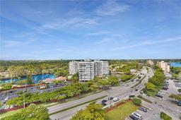 Picture of 1351 NE Miami Gardens Drive # 1025E, Miami, FL 33179