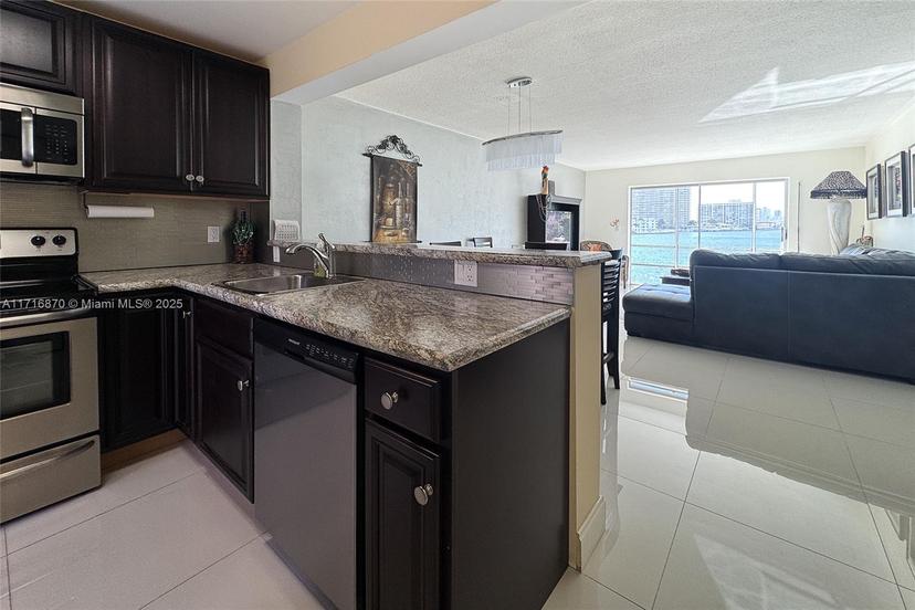 Picture of 2600 Diana Dr # 209, Hallandale Beach FL 33009