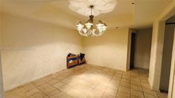 Picture of 20281 E Country Club Dr # 1009, Miami, FL 33180