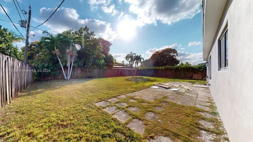 Picture of 830 NE 171St St, North Miami Beach FL 33162