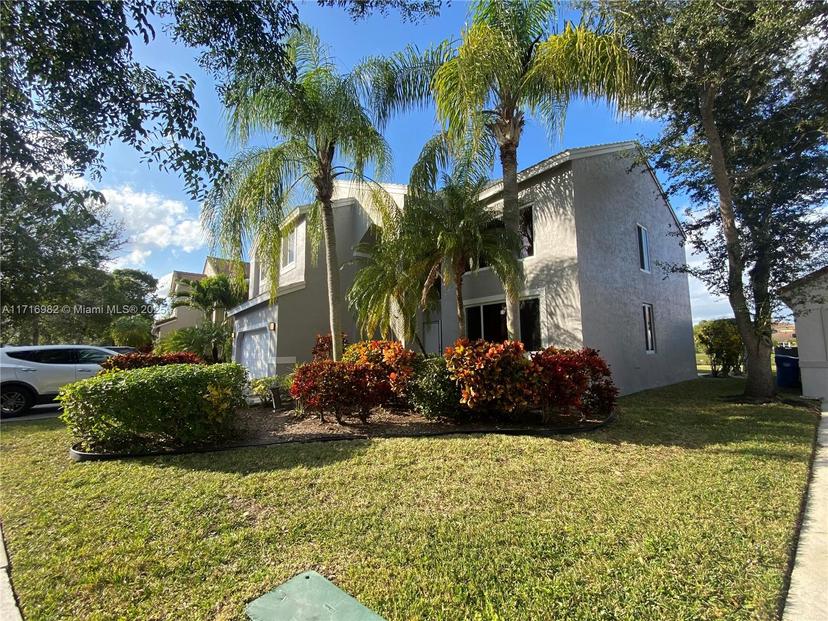 Picture of 322 Lake Crest Ct, Weston FL 33326