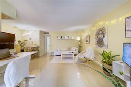Picture of 1040 SE 4Th Ave # 128, Deerfield Beach, FL 33441