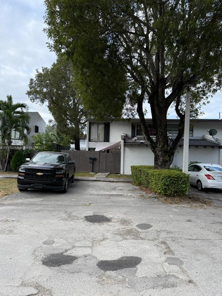 Picture of 11060 SW 70Th Ter # 11060, Miami, FL 33173