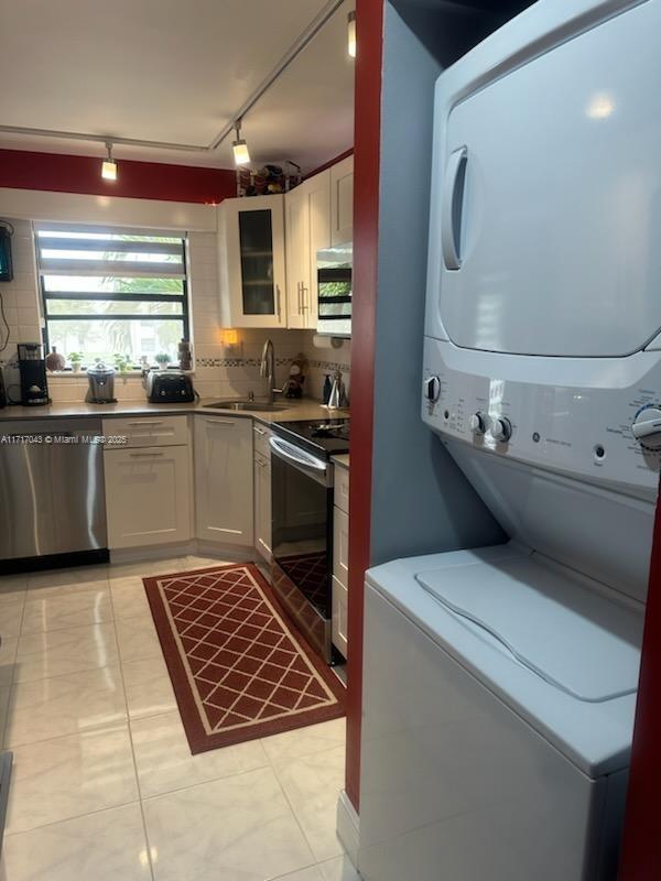 Picture of 10303 Sunrise Lakes Blvd # 210, Sunrise FL 33322