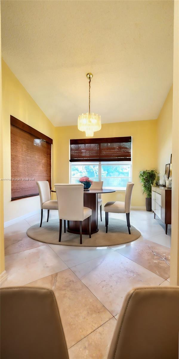 Picture of 5065 N Foxhall Dr N, West Palm Beach FL 33417