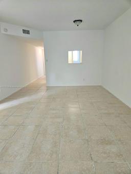 Picture of 8000 Fairview Dr # 203, Tamarac, FL 33321