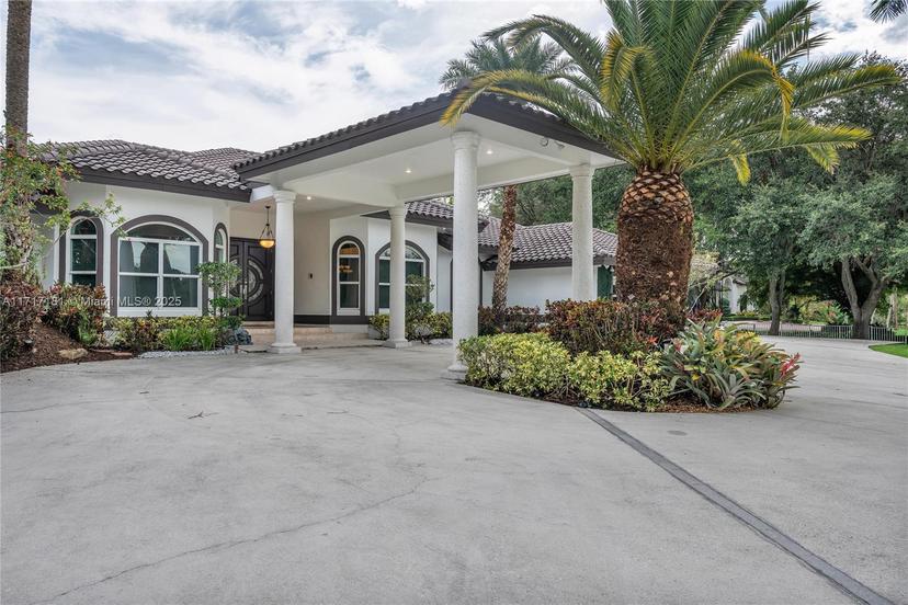 Picture of 13431 Old Sheridan St, Southwest Ranches FL 33330