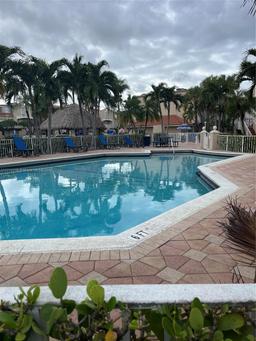 Picture of 650 NW 86Th Pl # 105, Miami, FL 33126