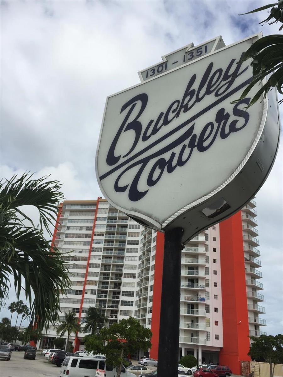 Picture of 1301 NE Miami Gardens Dr # 1024W, Miami, FL 33179