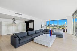 Picture of 300 Collins Ave, Miami Beach, FL 33139
