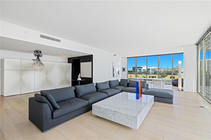 Picture of 300 Collins Ave, Miami Beach FL 33139