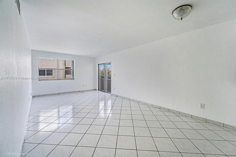 Picture of 5501 NW 7Th St # E310, Miami FL 33126