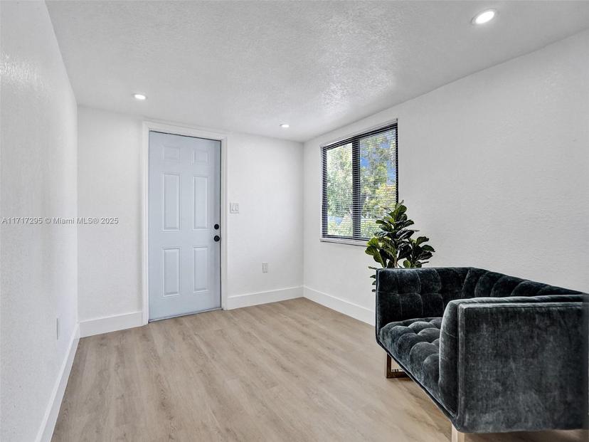 Picture of 3661 NE 8Th Ave, Oakland Park FL 33334