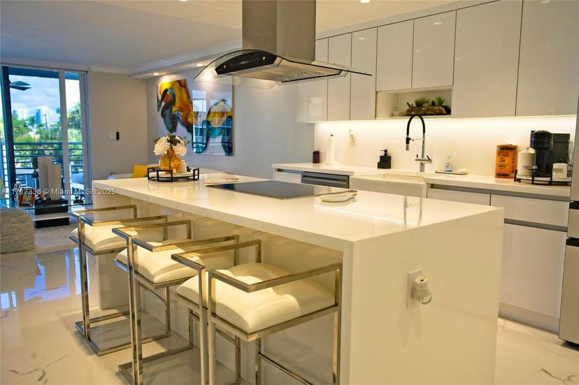 Picture of 3849 NE 169Th St # 302, North Miami Beach FL 33160