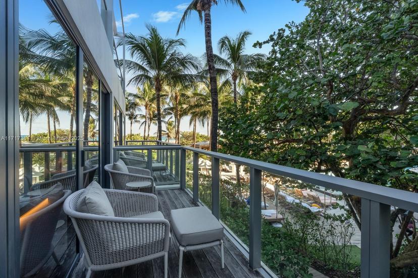 Picture of 2201 Collins Ave # 4, Miami Beach FL 33139
