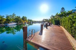Picture of 12575 Palm Rd, North Miami, FL 33181