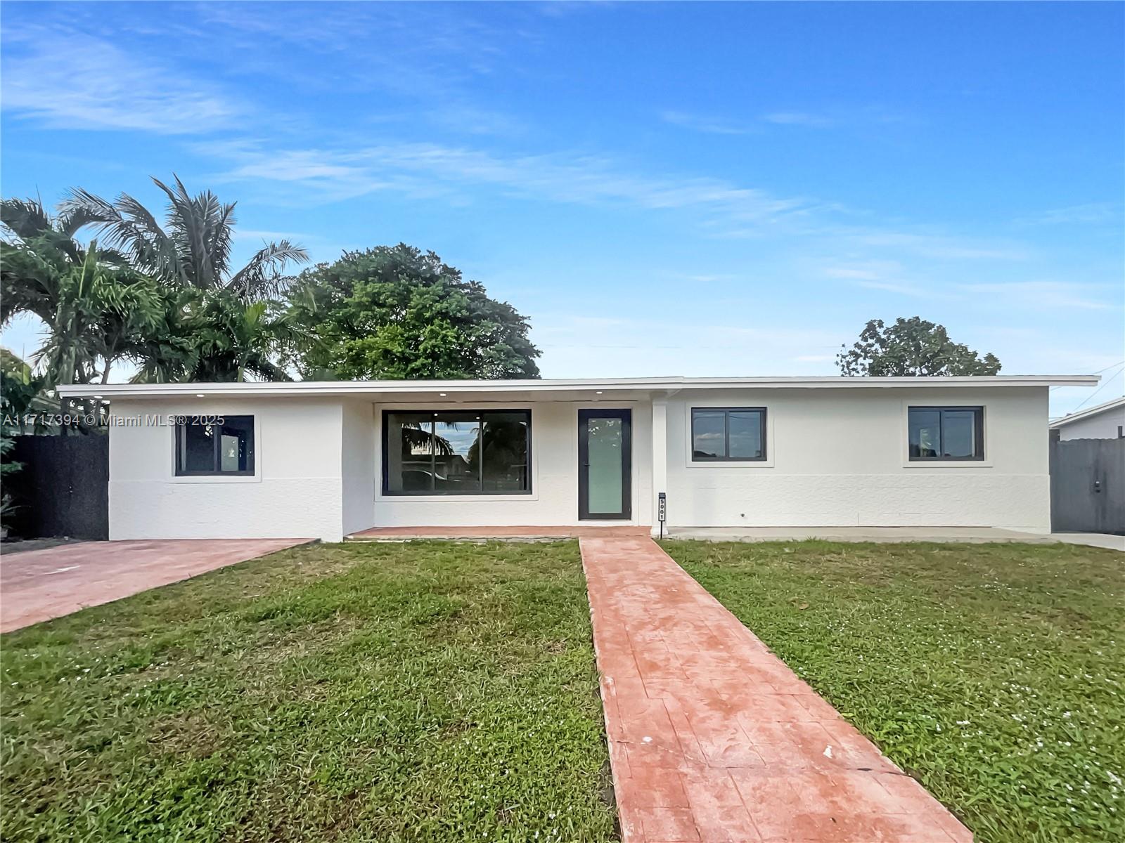 Picture of 5001 NW 181St Ter, Miami Gardens, FL 33055