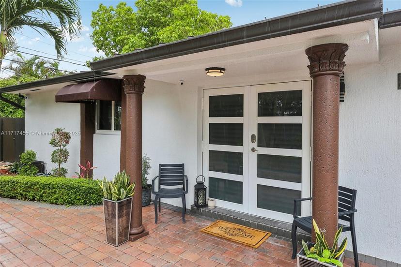 Picture of 2550 SW 68Th Ave, Miami FL 33155