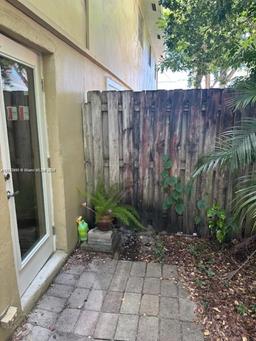 Picture of 305 NE 16Th St # 3, Fort Lauderdale, FL 33304