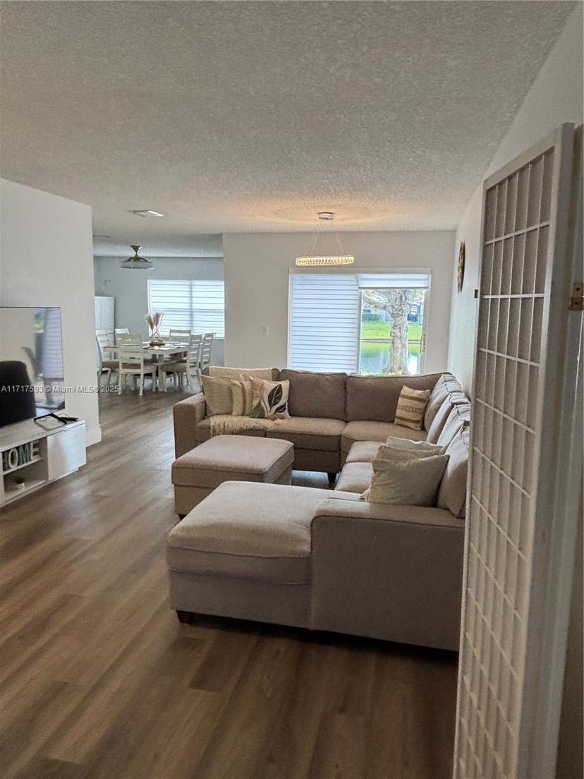 Picture of 9420 NW 55Th St, Sunrise FL 33351