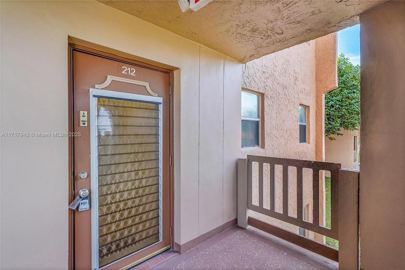 Picture of 9850 Sunrise Lakes Blvd # 212, Sunrise FL 33322