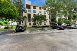 Picture of 6190 Woodlands Blvd # 108, Tamarac, FL 33319