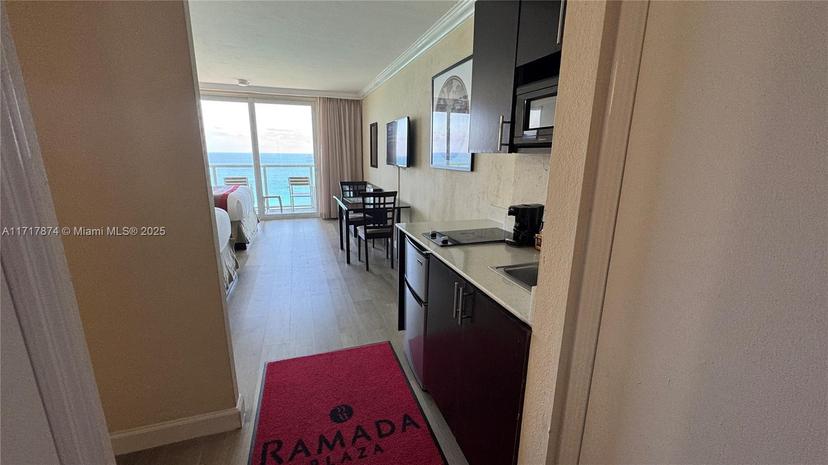 Picture of 19201 Collins Ave # 1011, Sunny Isles Beach FL 33160