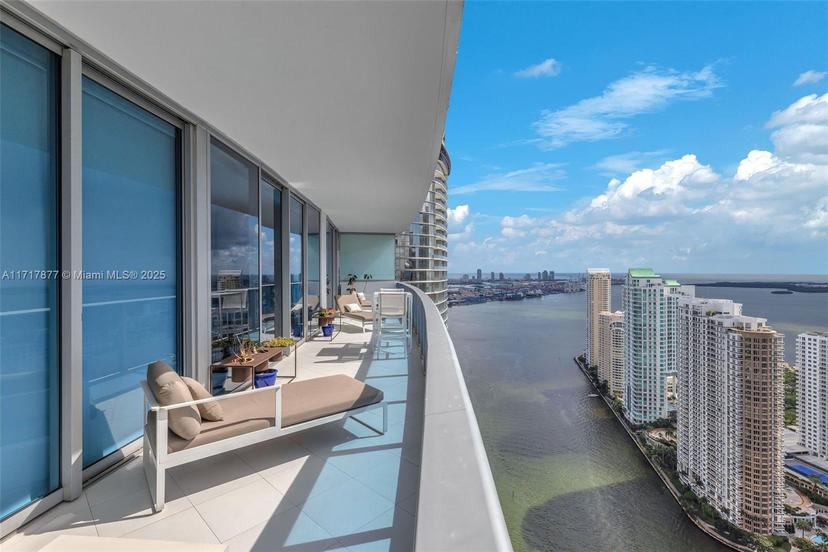 Picture of 200 Biscayne Boulevard Way # 4804, Miami FL 33131