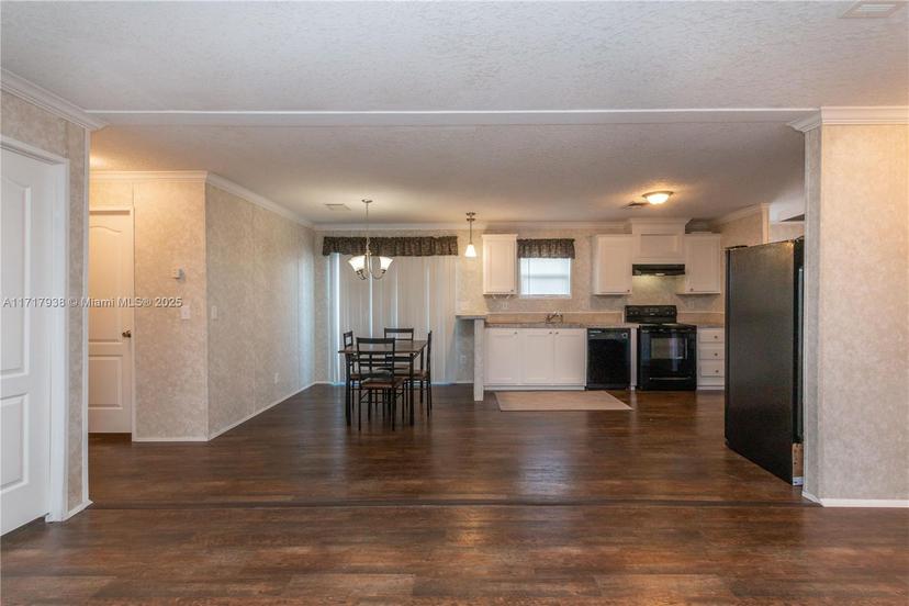 Picture of 21661 NW 8Th Ct, Pembroke Pines FL 33029