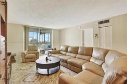 Picture of 1402 NW 80Th Ave # 410, Margate, FL 33063