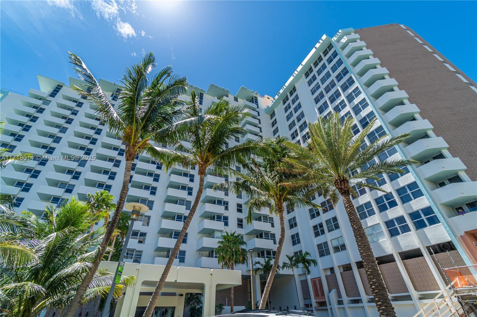 Picture of 2899 Collins Ave # 612, Miami Beach, FL 33140