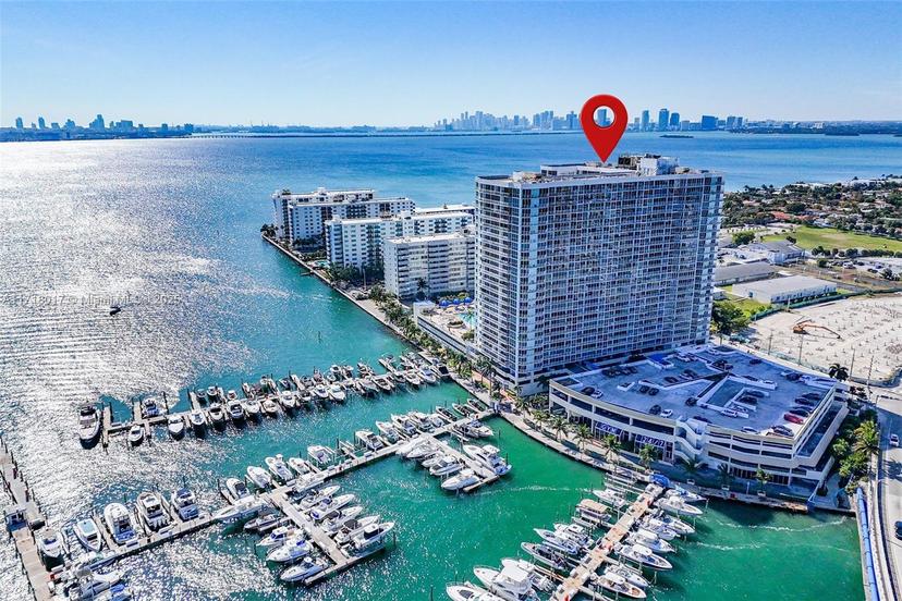Picture of 7601 E Treasure Dr # 1517, North Bay Village FL 33141