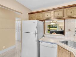 Picture of 8400 Lagos De Campo Blvd # 103, Tamarac, FL 33321