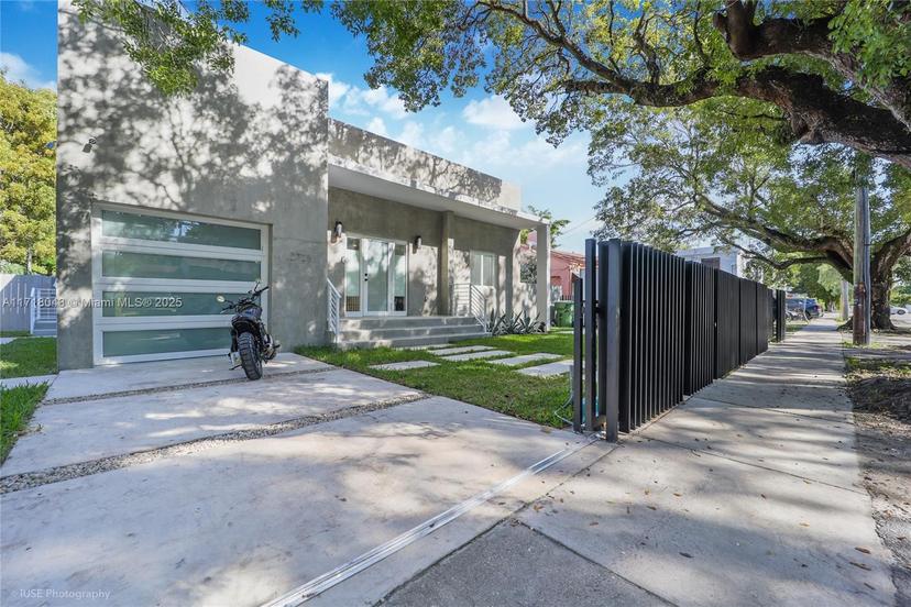 Picture of 2725 SW 19Th St, Miami FL 33145