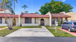 Picture of 18854 NW 65Th Ct # 18854, Hialeah, FL 33015