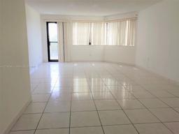 Picture of 20840 San Simeon Way # 403, Miami, FL 33179