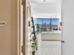 Picture of 3625 N Country Club Dr # 2108, Aventura, FL 33180