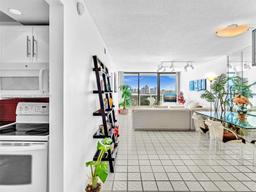 Picture of 3625 N Country Club Dr # 2108, Aventura, FL 33180