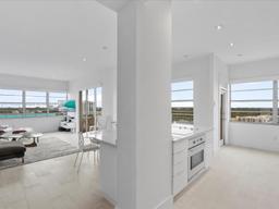 Picture of 18011 Biscayne Blvd, Aventura, FL 33160