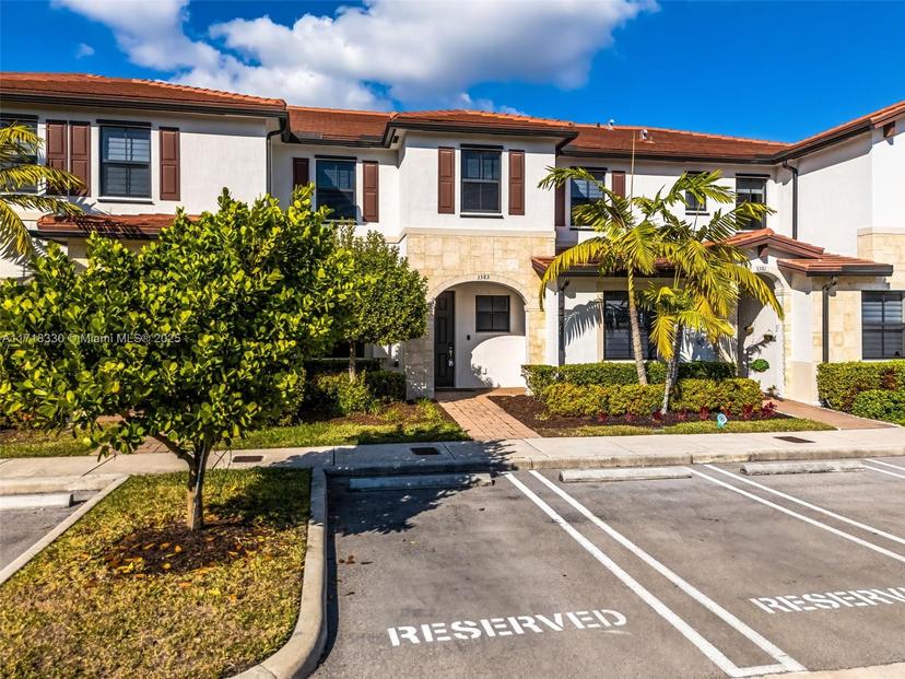 Picture of 3383 W 106Th Ter, Hialeah FL 33018