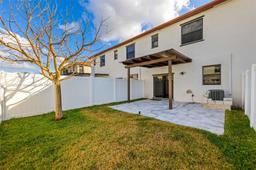 Picture of 3383 W 106Th Ter, Hialeah, FL 33018